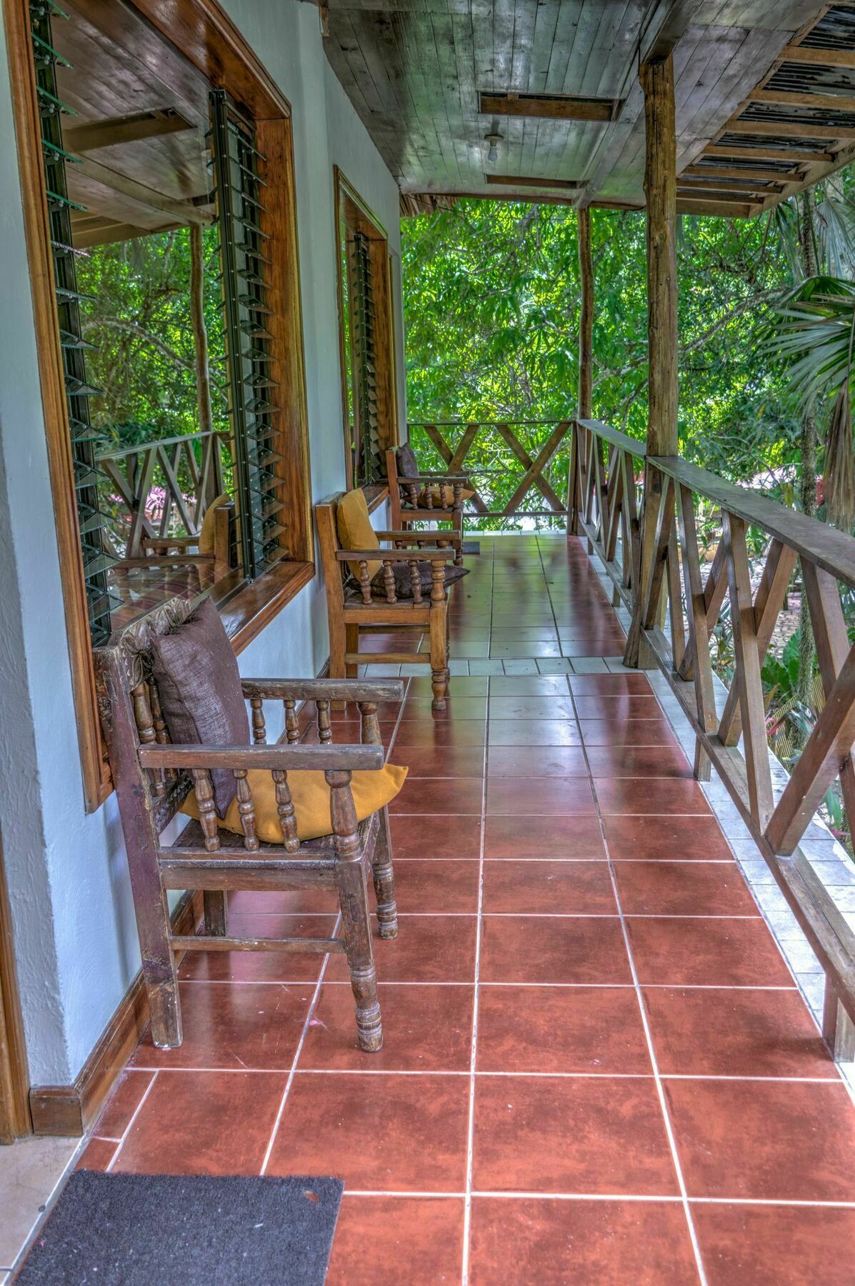Hotel Jaguar Inn Tikal Exterior photo